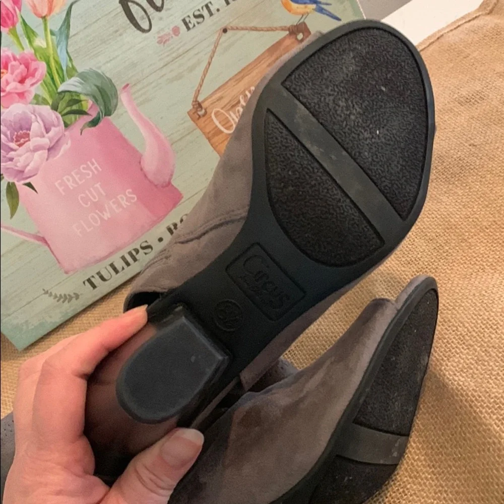 Circus Ankle Boot Sandal Size 8-1/2 - Picture 6 of 9